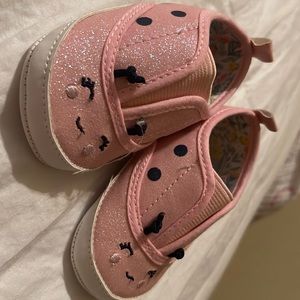 CARTER’S baby girl 3-6 months shoes